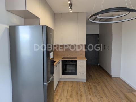 Panel mineralny SPC - Dąb Złoty (2,38m2 w kartonie - PODANA CENA ZA M2)